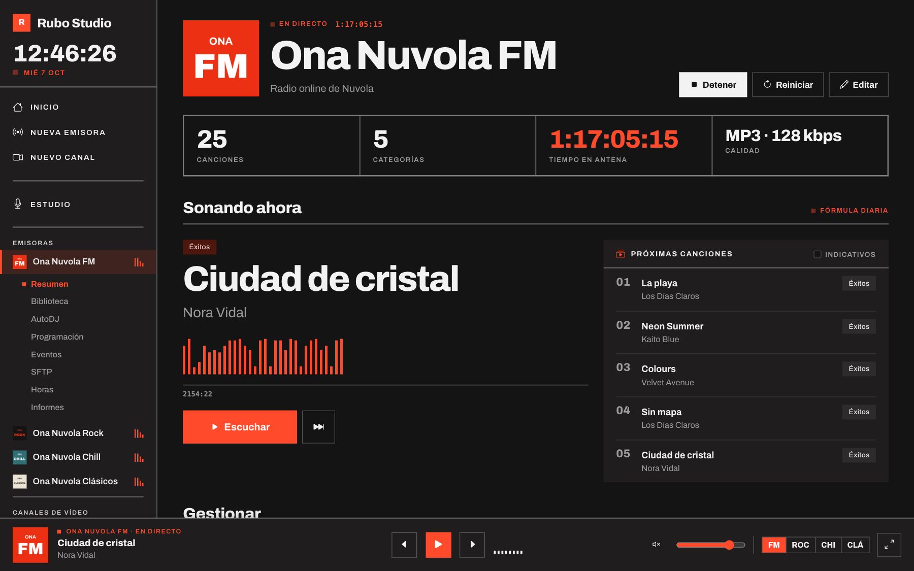 El mismo panel en modo oscuro.
